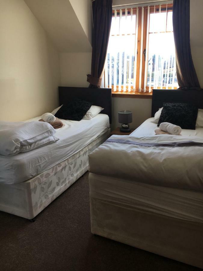 Cairngorm Mountain View Apartment Авимор Екстериор снимка