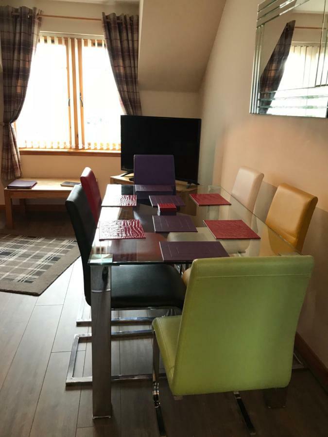 Cairngorm Mountain View Apartment Авимор Екстериор снимка
