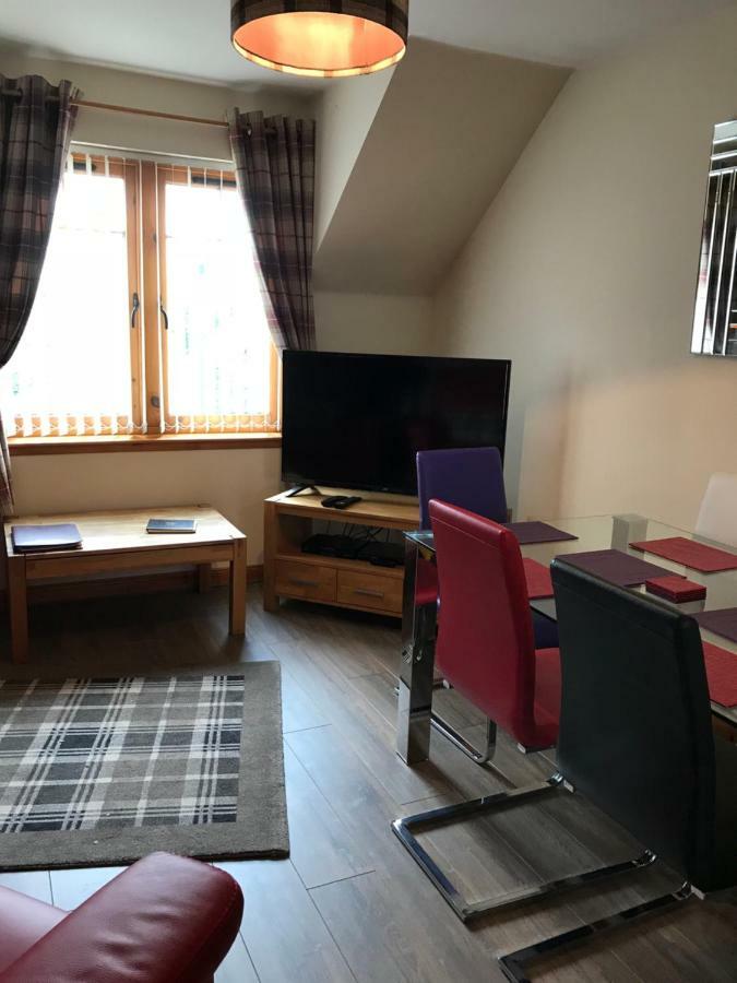 Cairngorm Mountain View Apartment Авимор Екстериор снимка